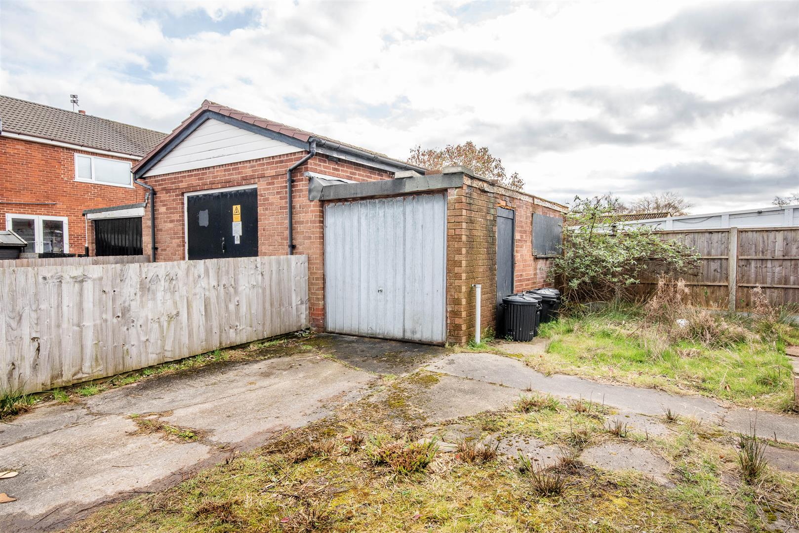 Glendale Crescent, Preston